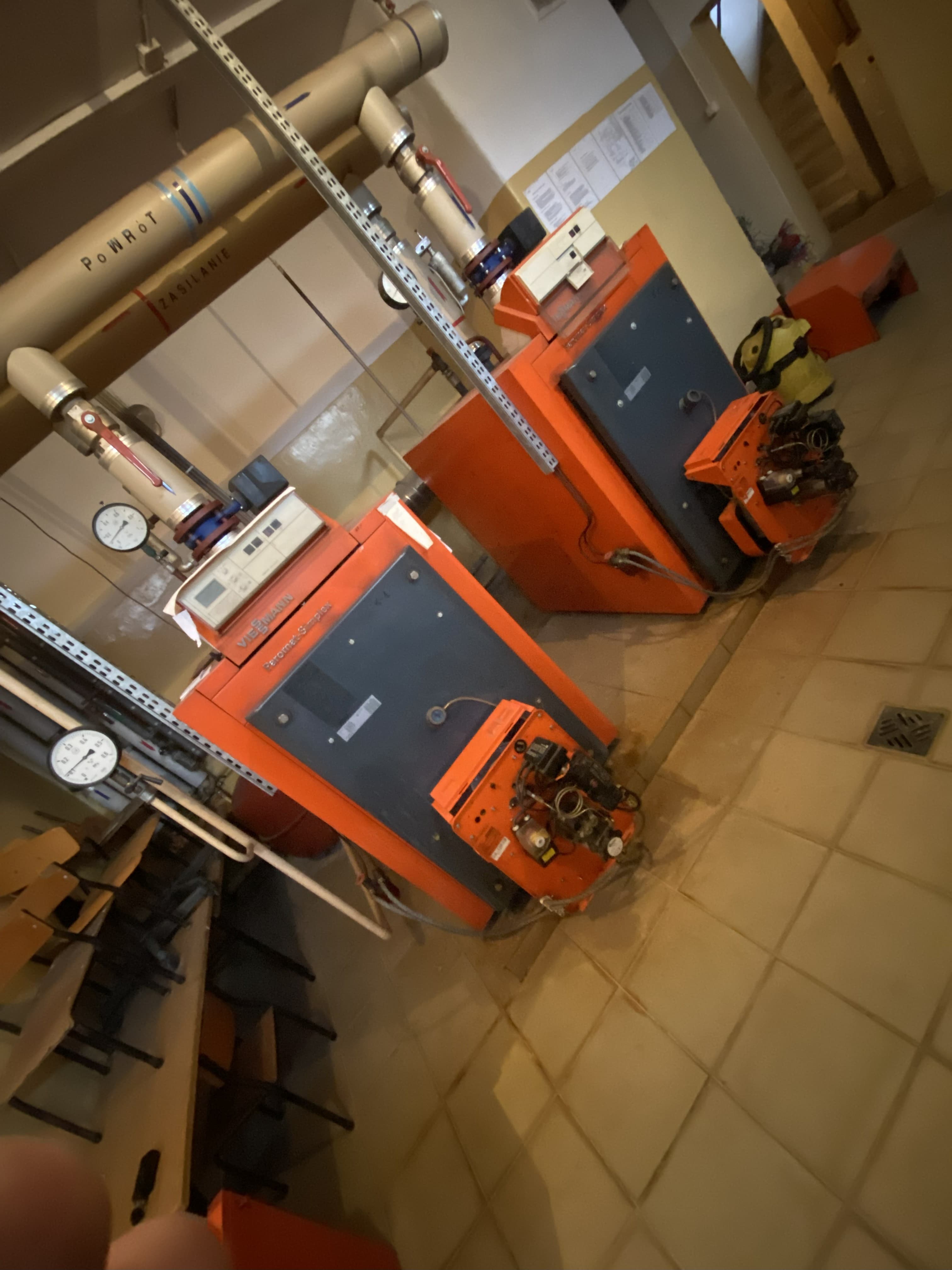 Kotłownia komercyjna z systemem dużej mocy dla firmy